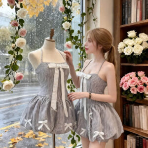 Váy Bí Cổ Yếm Kẻ Sọc Phối Nơ