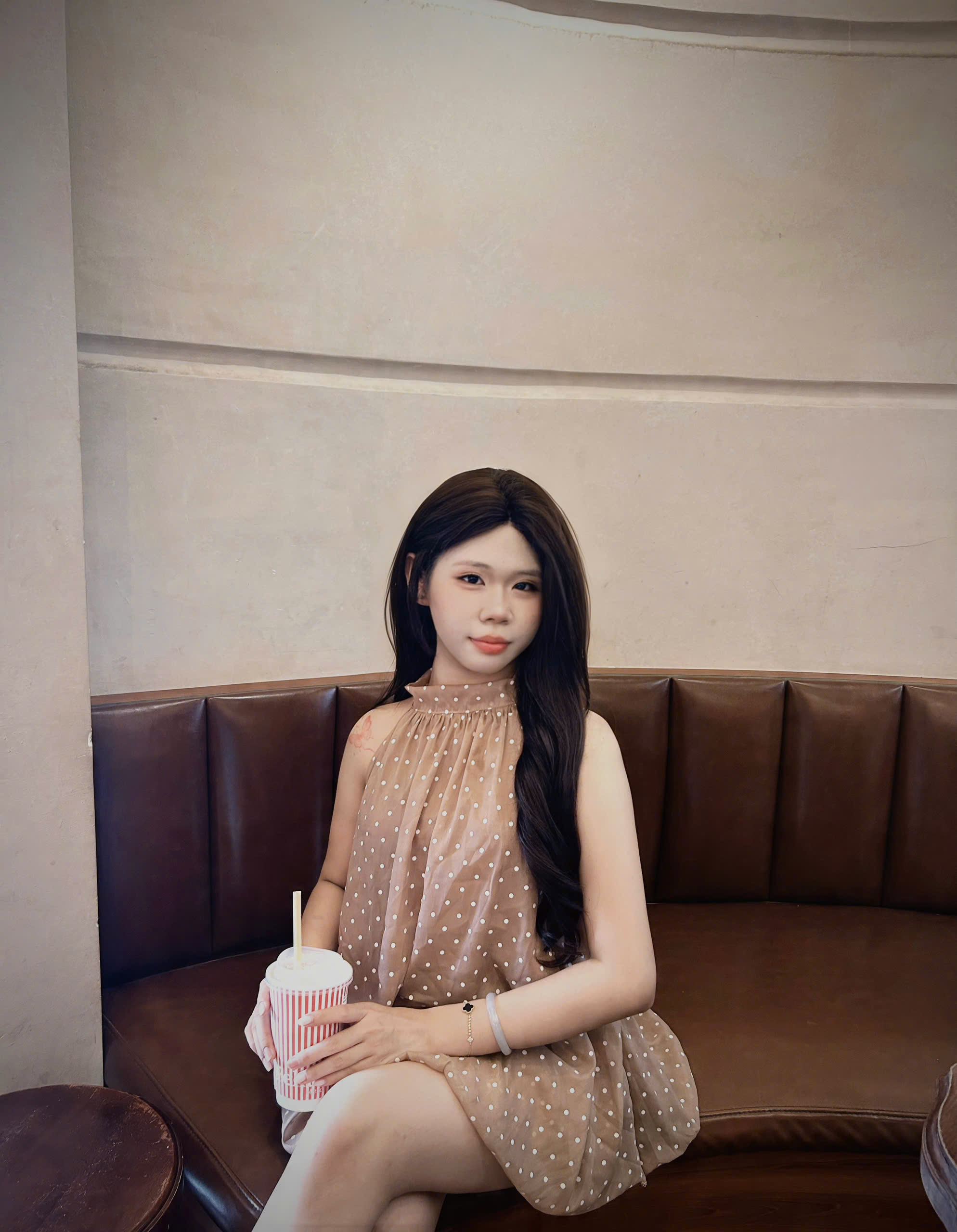 Đầm Chấm Bi Cổ Yếm